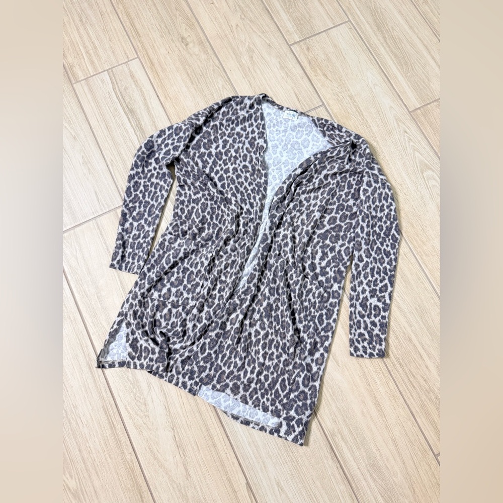 Texas True Threads Leopard Print Open Front Cardigan with Pockets Grey Black S